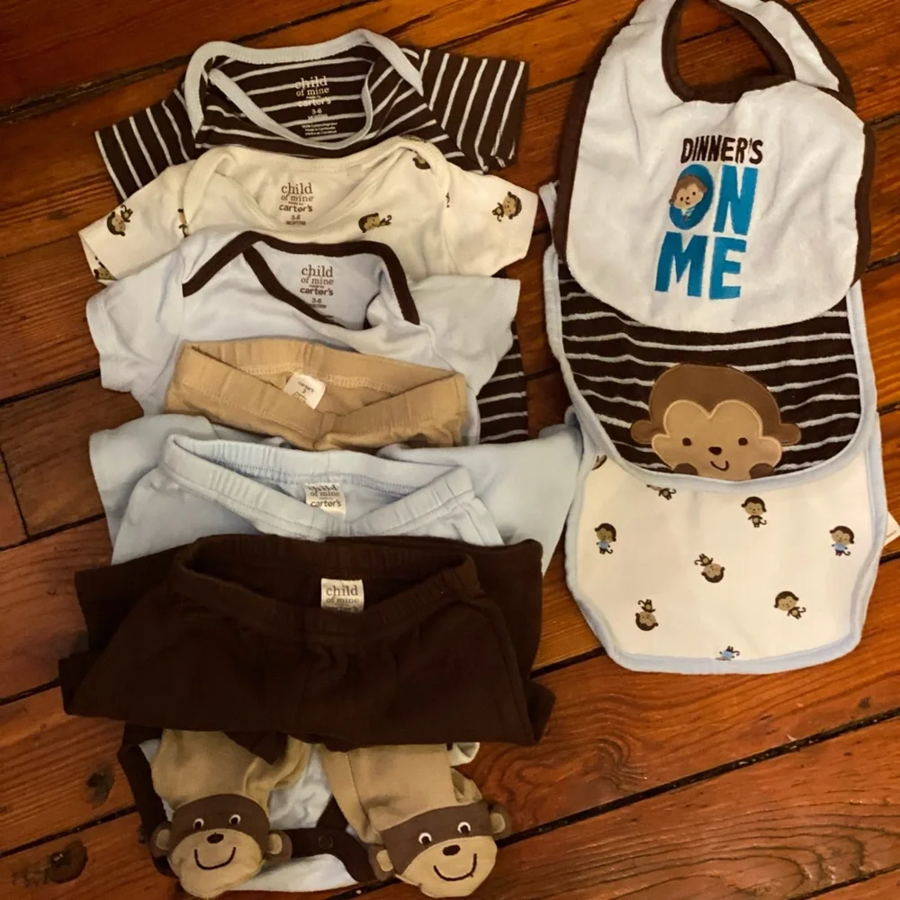 Carters Bundle Outfits Size 3-6 months